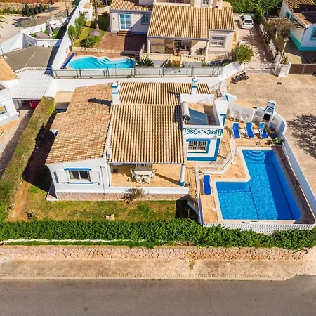 Gabriella - Charming In Great Location Close To Everything Need * Guia (Faro)