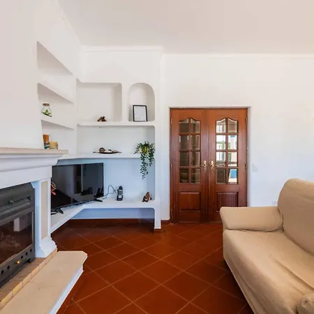 Gabriella - Charming In Great Location Close To Everything Need Guia (Faro)